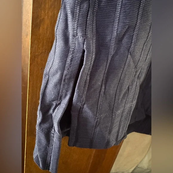 GSTQ fadeaway top in midnight blue size XL - Picture 4 of 6